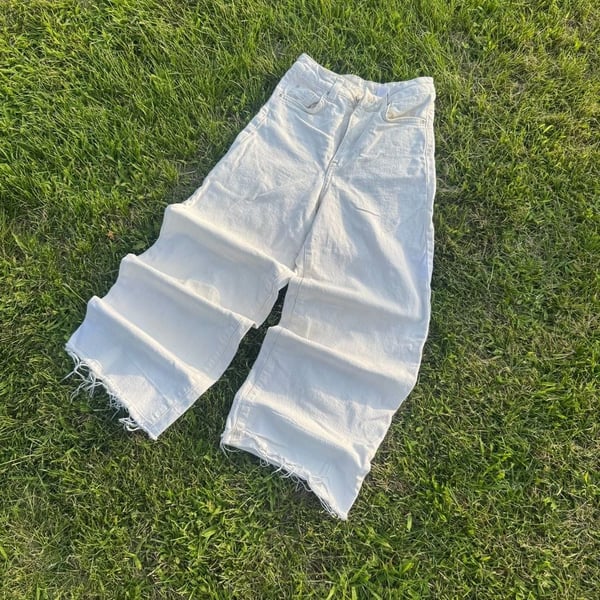 H&M &DENIM High-Waist White Culotte Jeans