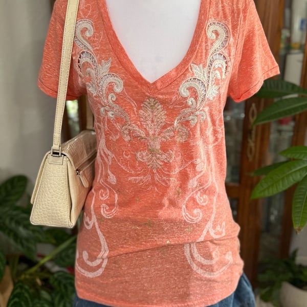 y2k Roar Women's Coral V-Neck T-Shirt