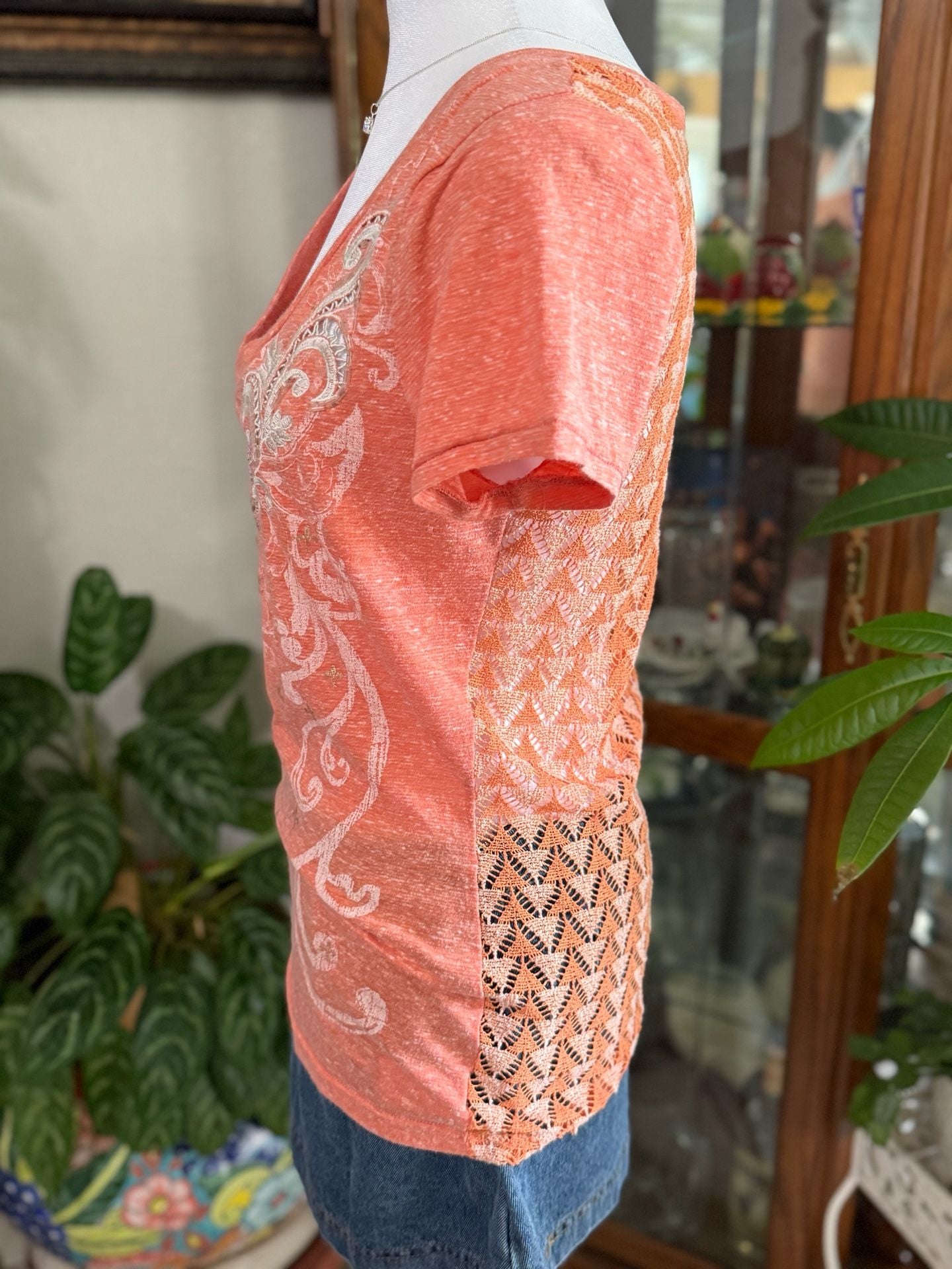 y2k Roar Women's Coral V-Neck T-Shirt 4