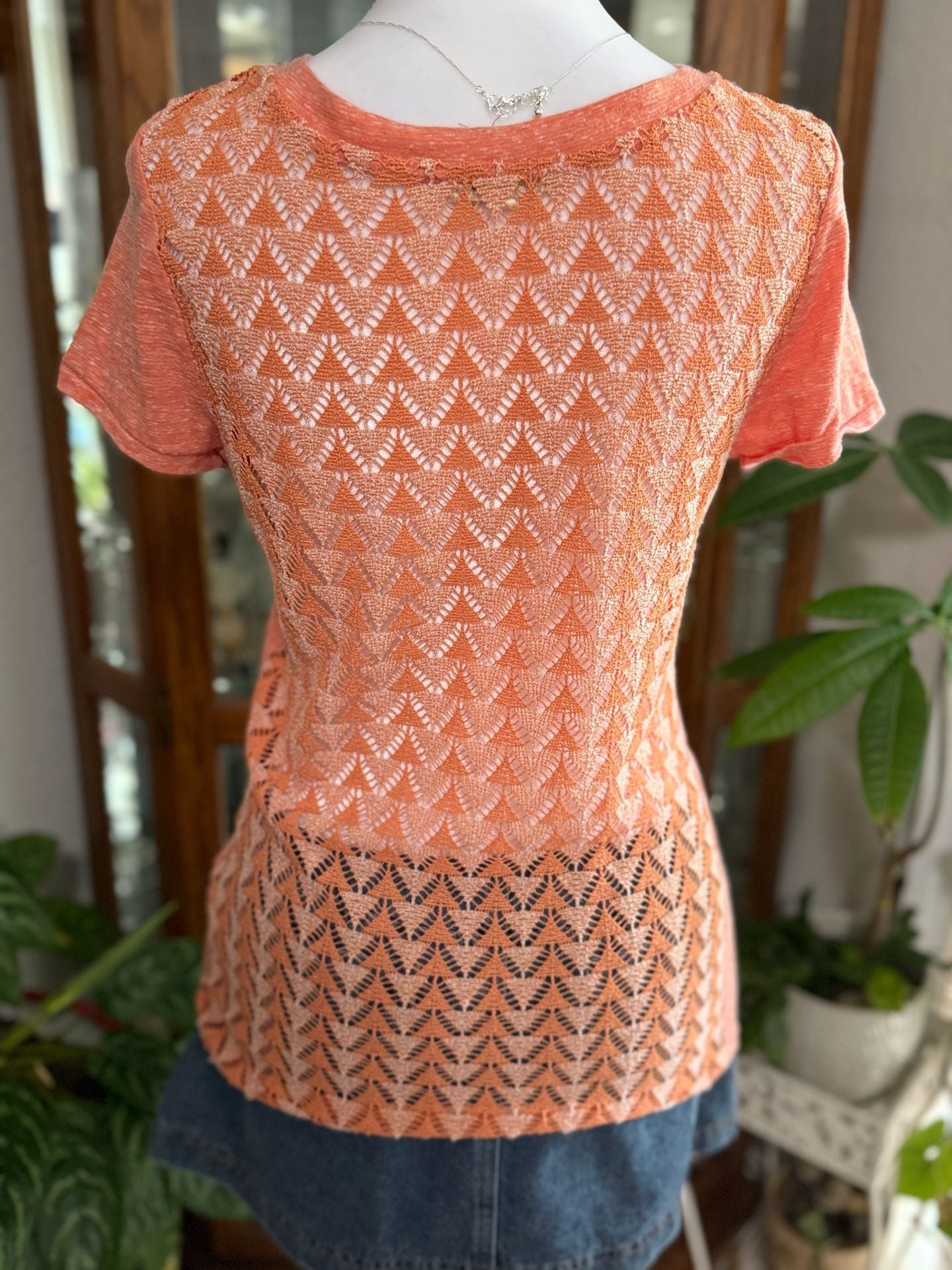 y2k Roar Women's Coral V-Neck T-Shirt 5