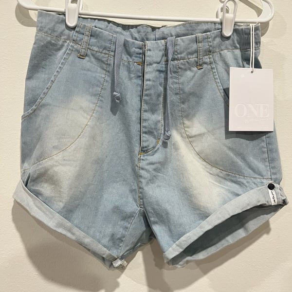 One Teaspoon Cry Tough Denim Shorts in Classic Chambray