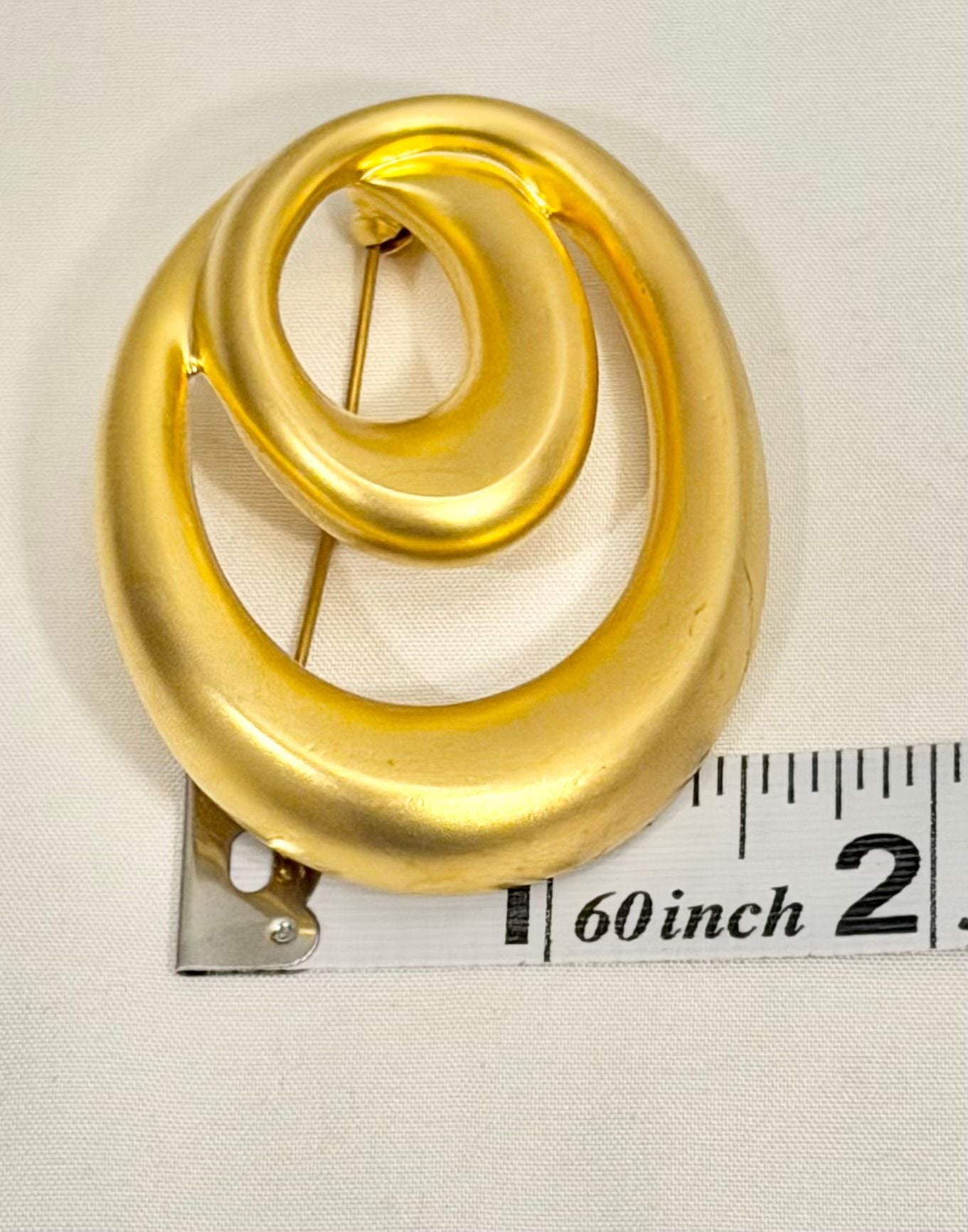 Vintage Large Gold Tone Sculptural Spiral Statement Brooch 5