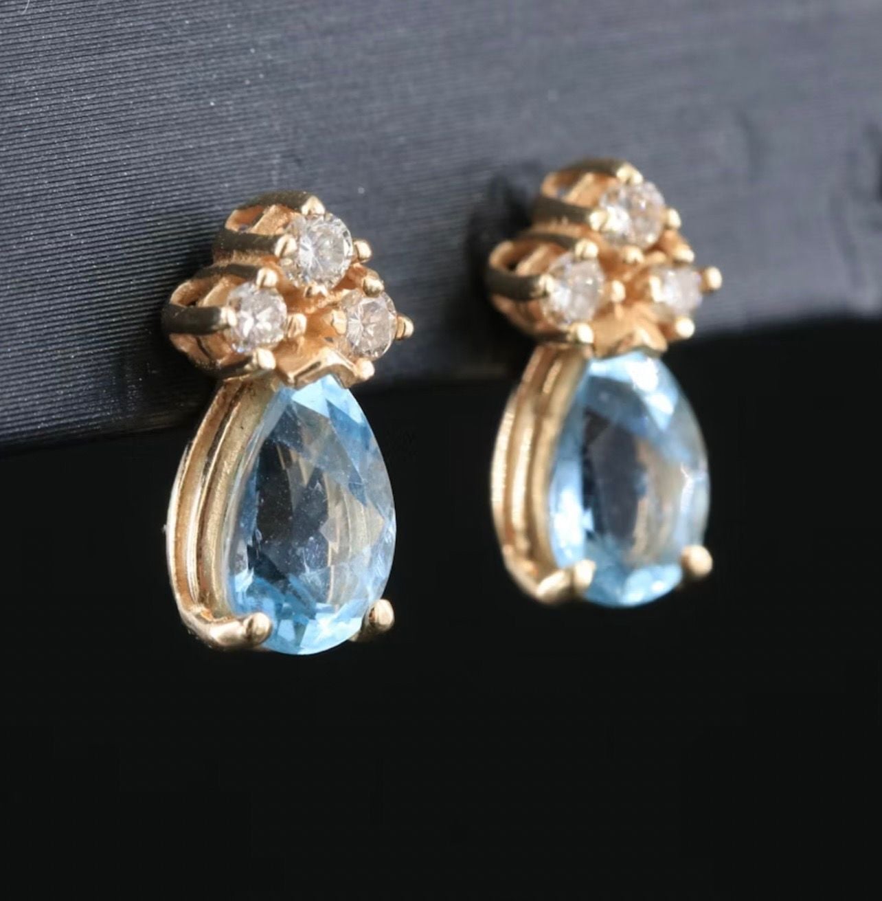14k Yellow Gold Pear-Shaped Aquamarine and Diamond Dangle Earrings 3