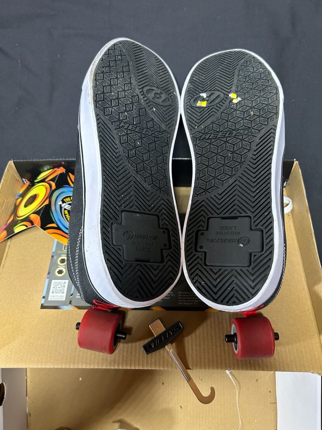 Heelys Pro 20 Black and Red Canvas Wheeled Skate Shoes with Box and Tool 6
