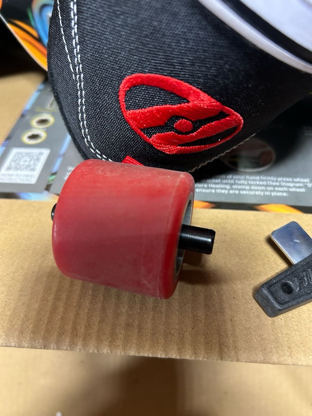 Heelys Pro 20 Black and Red Canvas Wheeled Skate Shoes with Box and Tool 7