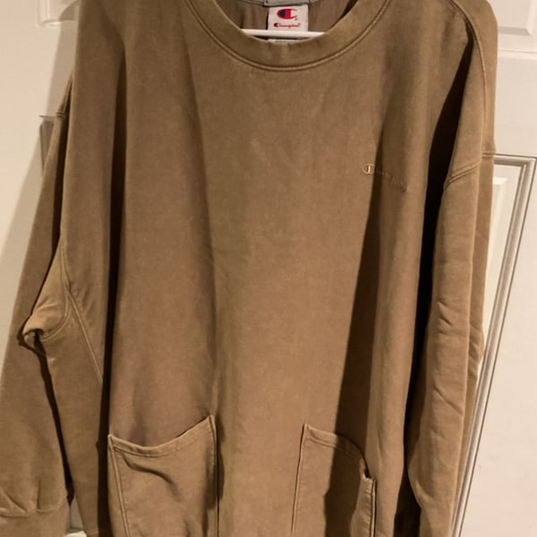 Champion Men's Washed Crewneck Sweatshirt with Front Pockets