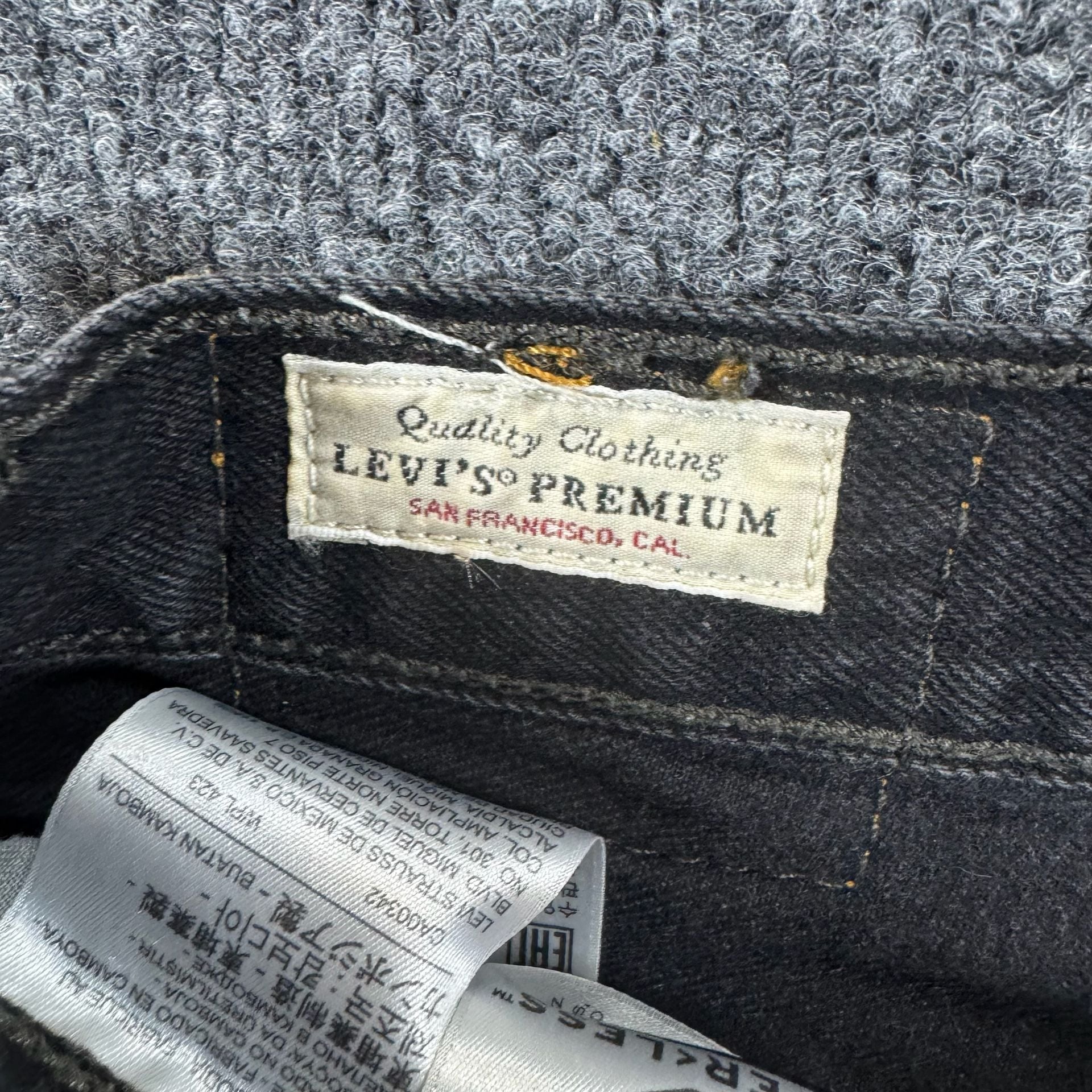 Levi's 501 Original High Rise Button Fly Black Distressed Cut-Off Denim Shorts 9