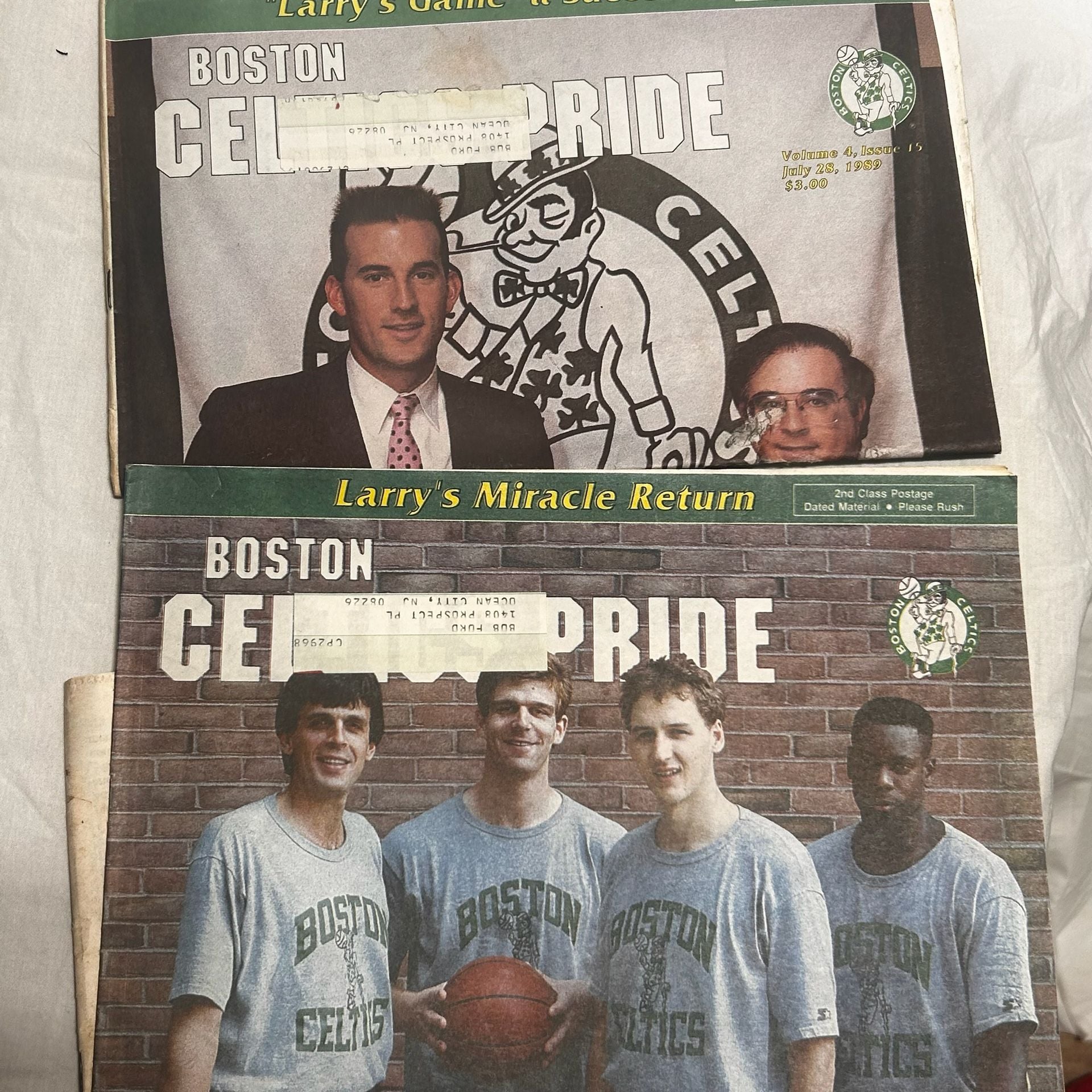 Collection of Vintage Boston Celtics Weekly Magazines & 1989 Bud Light Calendar 7