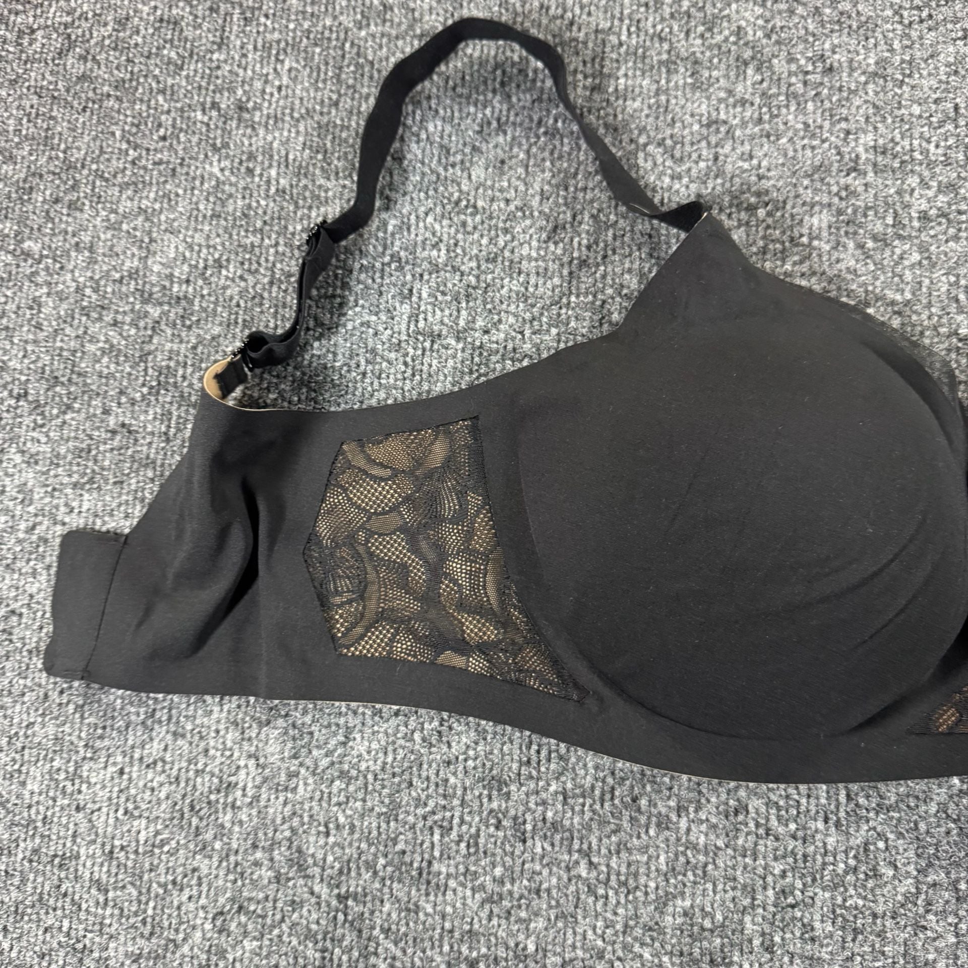 Honeylove Silhouette Bra with Lace Details 3
