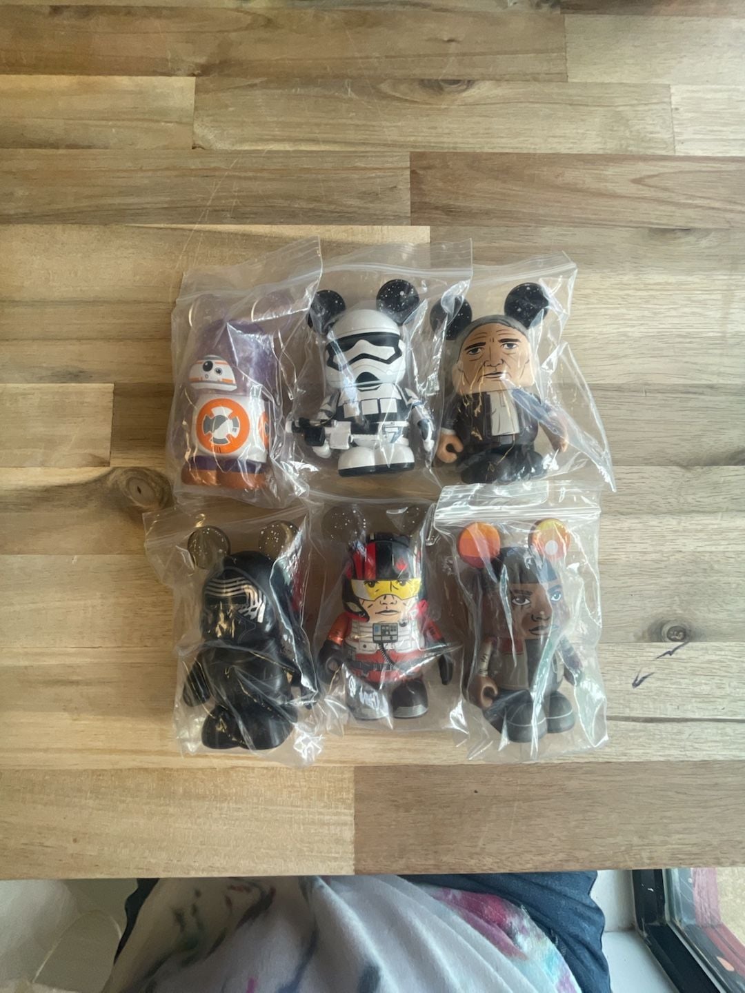 Disney Vinylmation Star Wars The Force Awakens Series Set of 6 Figures 1