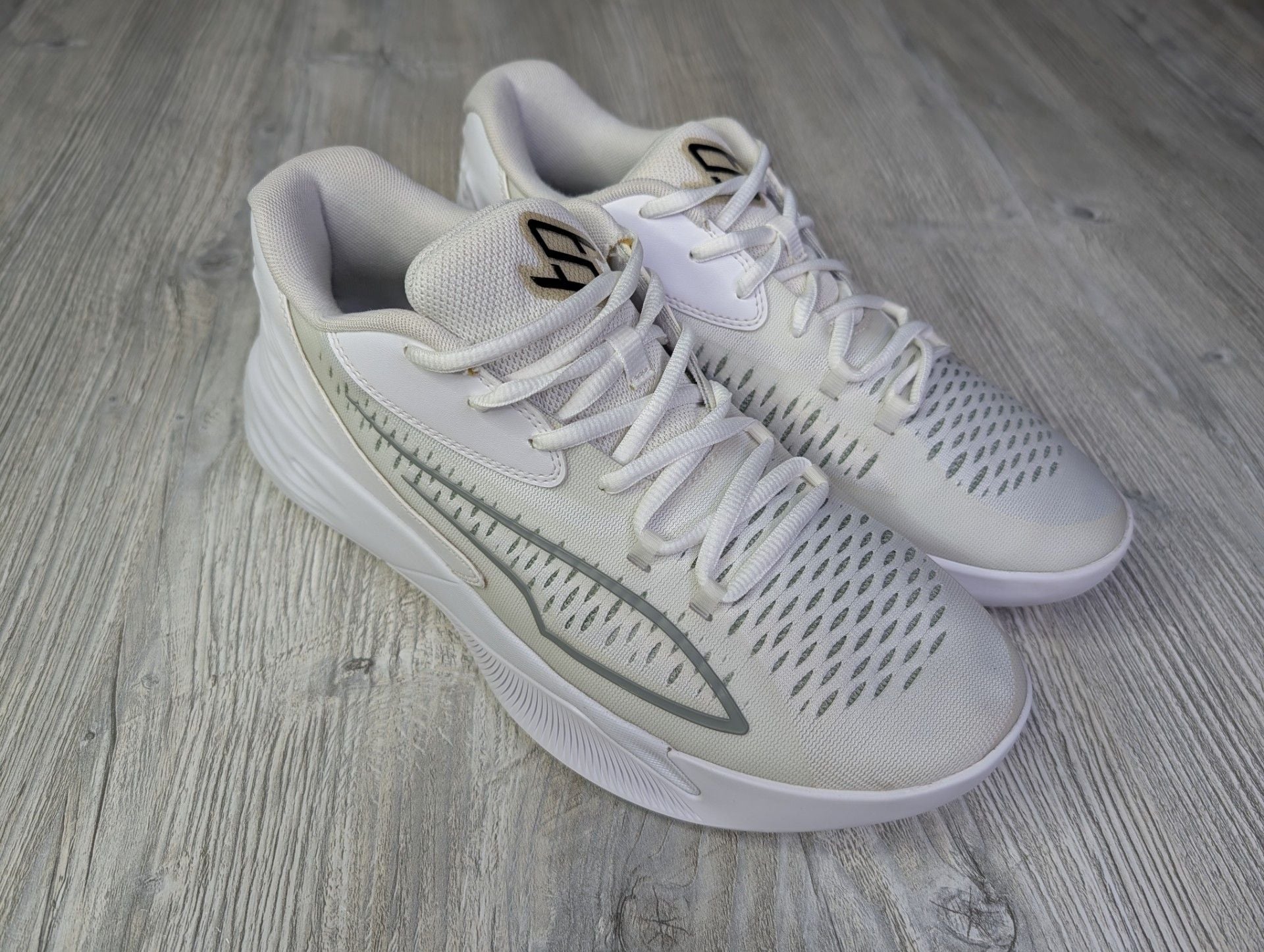 PUMA Women's 8.5 Stewie 1 Basketball Shoes White 378262-04 size 11 2