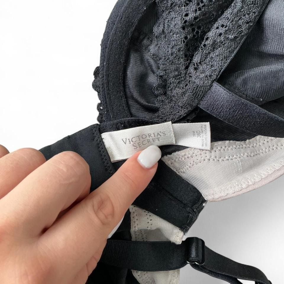 Y2K Victoria’s Secret Black Lace Balconette Bralette – Size 36D 3