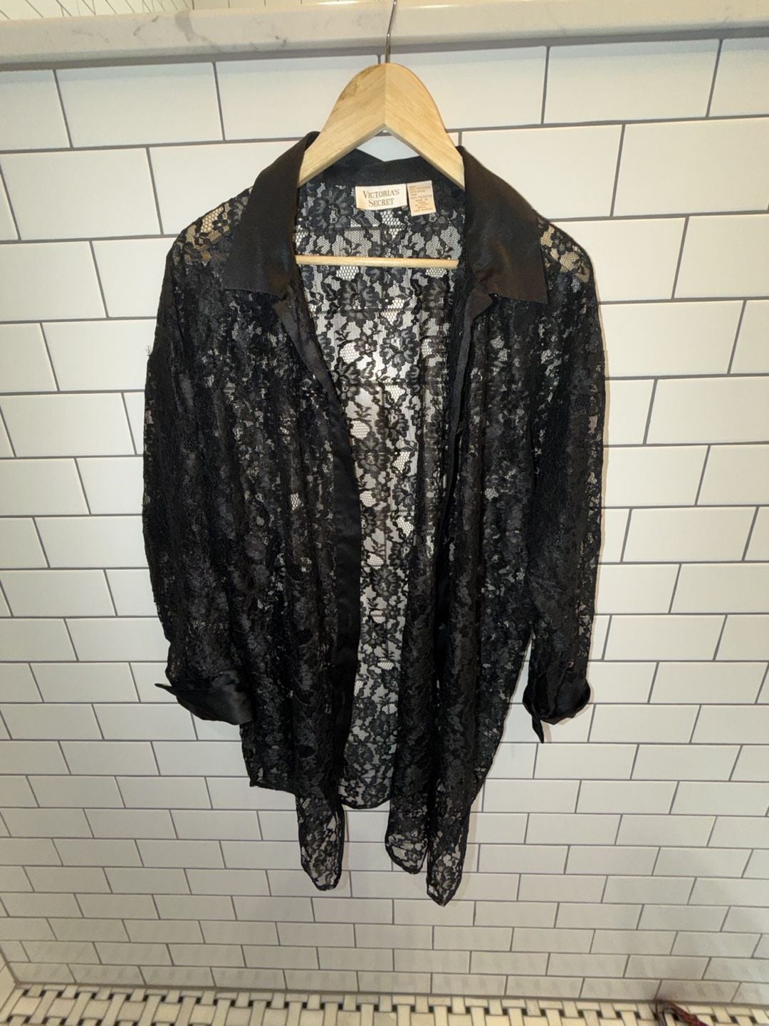 Vintage Victoria's Secret Gold Label Black Sheer Lace Long Sleeve Button-Down Robe 1