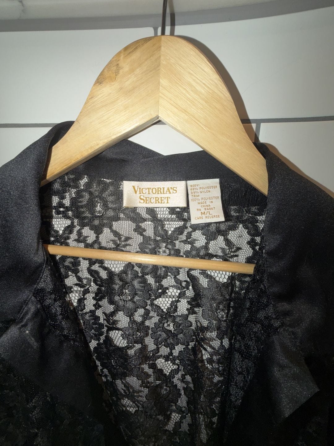 Vintage Victoria's Secret Gold Label Black Sheer Lace Long Sleeve Button-Down Robe 2