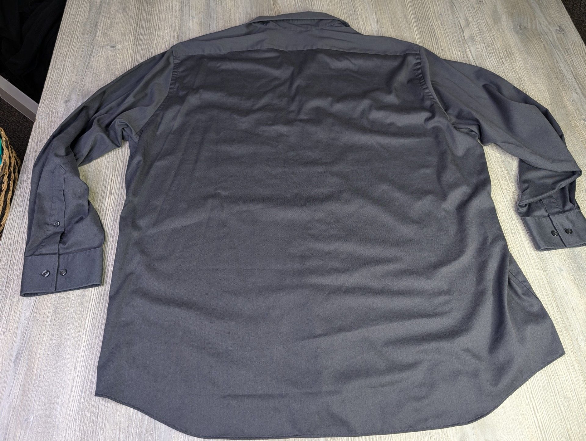 Van Heusen Flex Regular Fit Stretch Long Sleeve Dress Shirt, Size 18.5 34/35 9