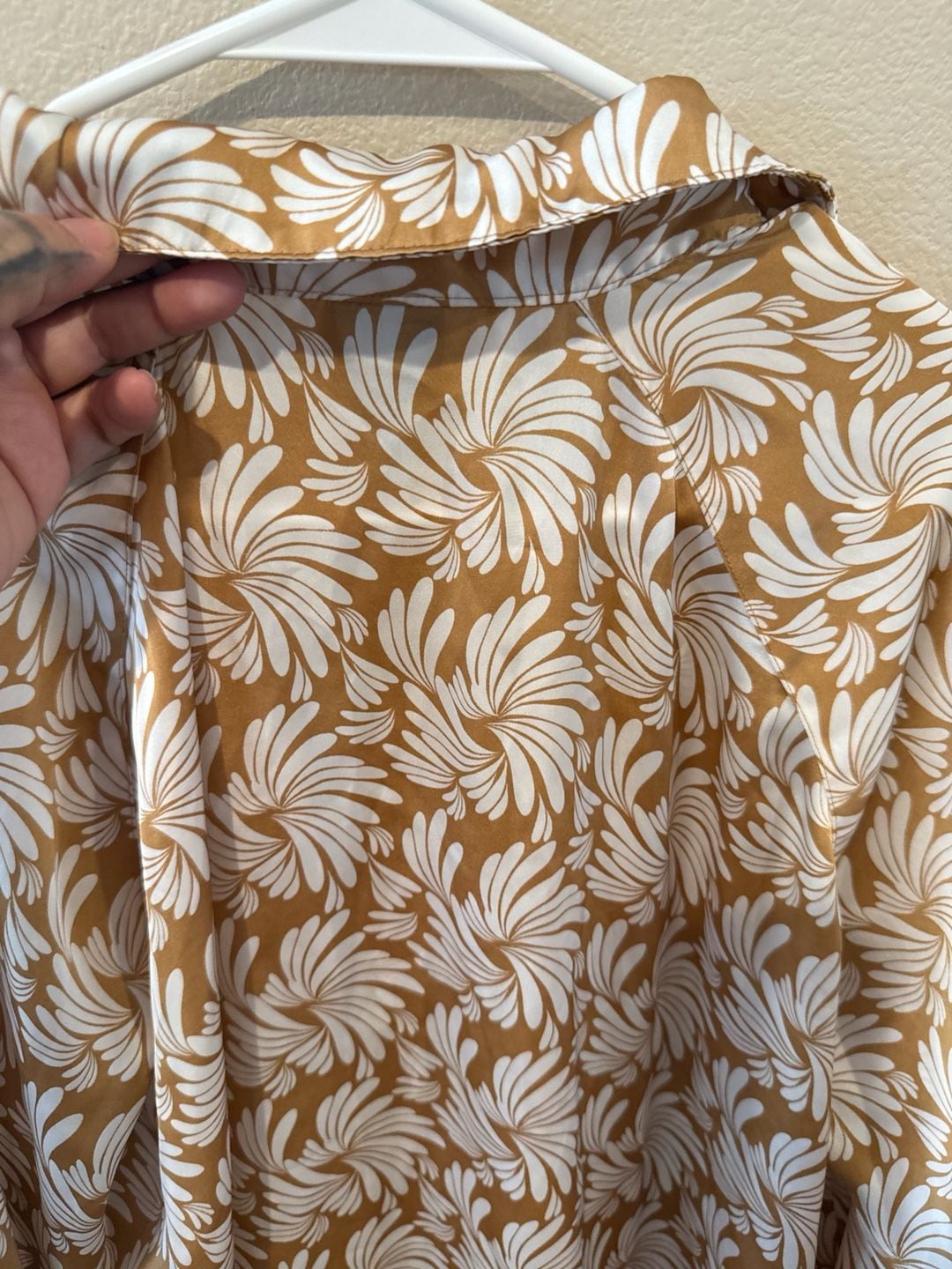 Worthington Vintage Women's Brown and White Swirl Floral AOP Blouse Sz.XL 8
