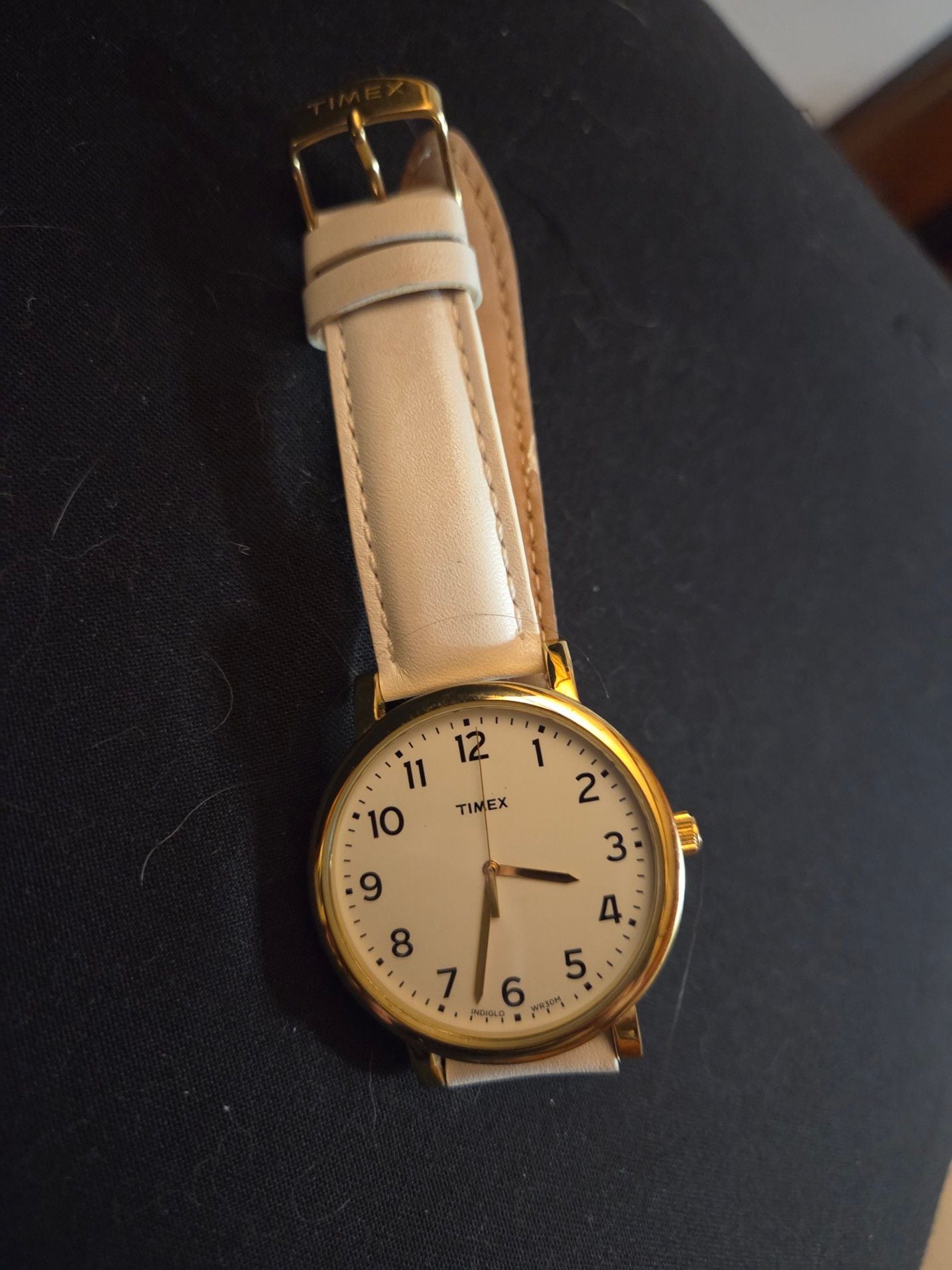 Timex Easy Reader Gold Tone Case White Leather Strap Watch 2