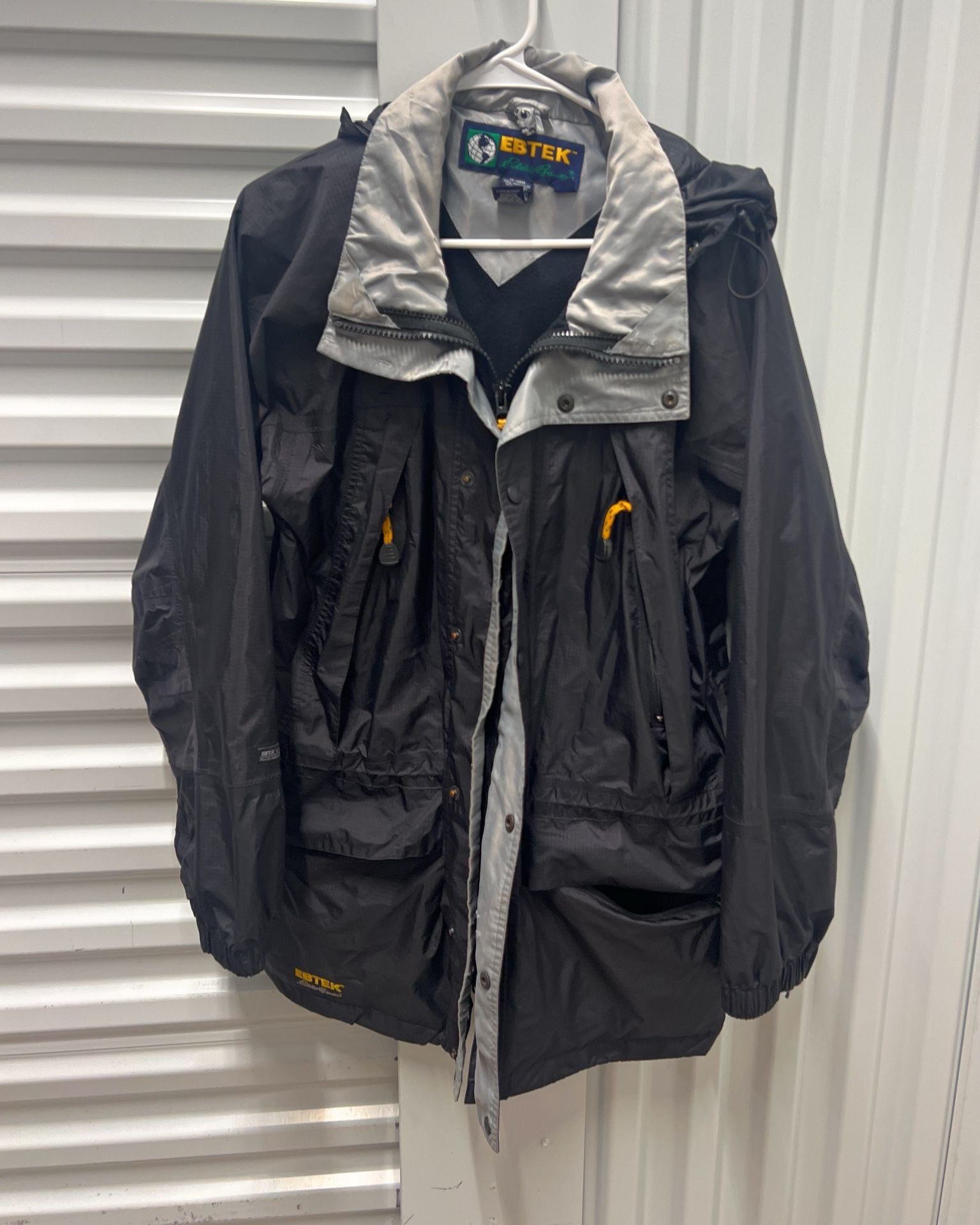 Vintage Eddie Bauer EBTEK Gore-Tex Performance Technology Hooded Jacket 2
