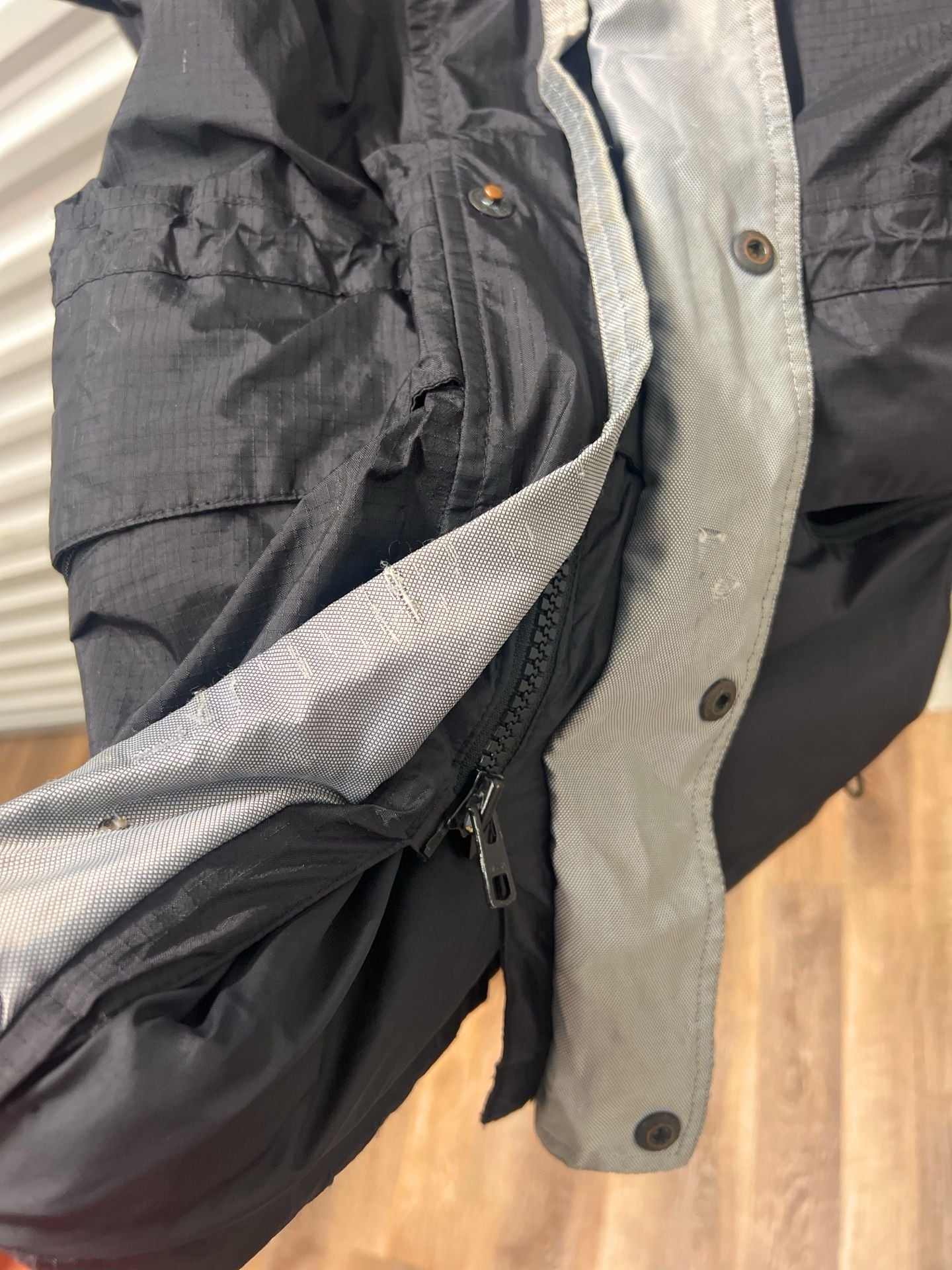 Vintage Eddie Bauer EBTEK Gore-Tex Performance Technology Hooded Jacket 9