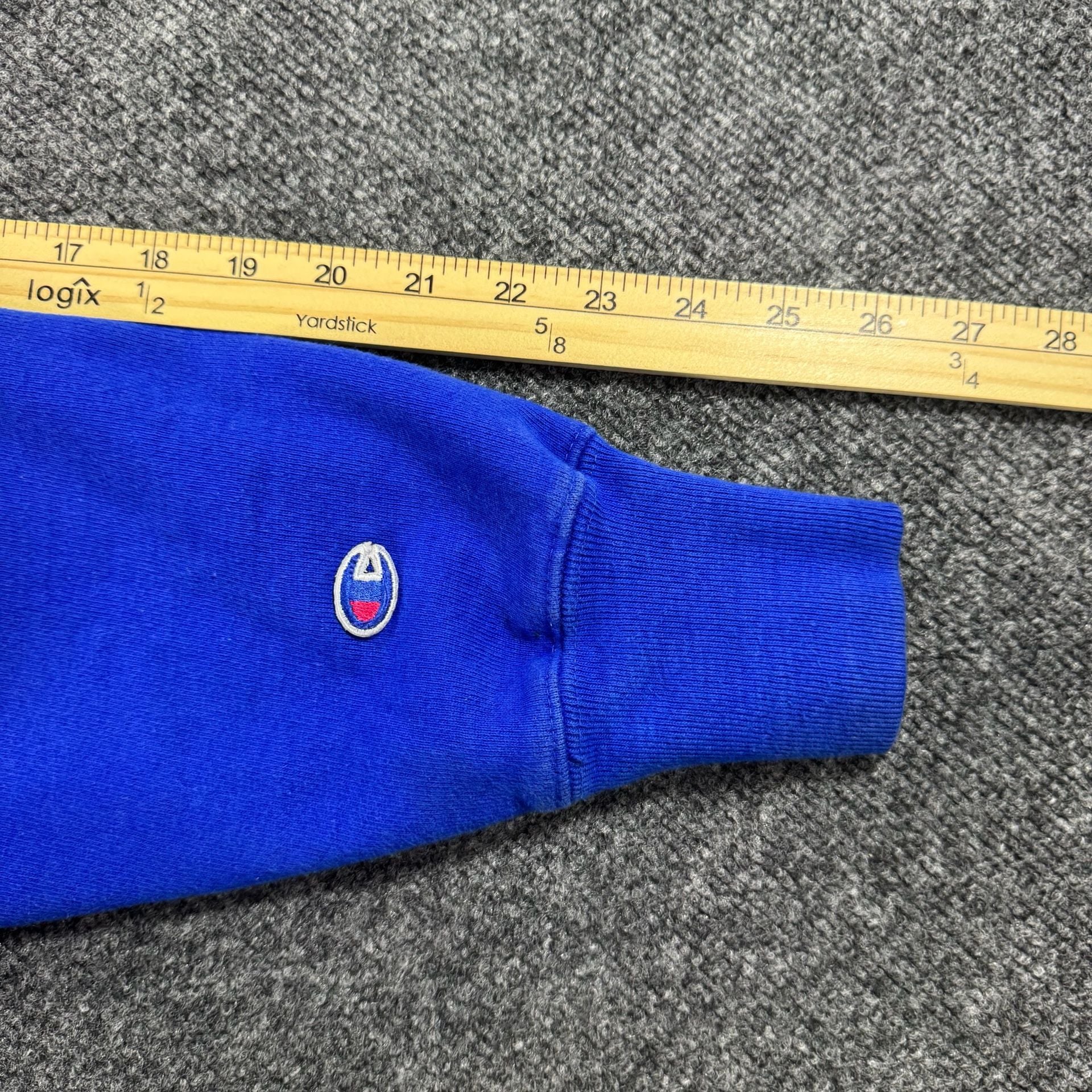 Champion Reverse Weave Royal Blue Embroidered Script Logo Crewneck Sweatshirt 11