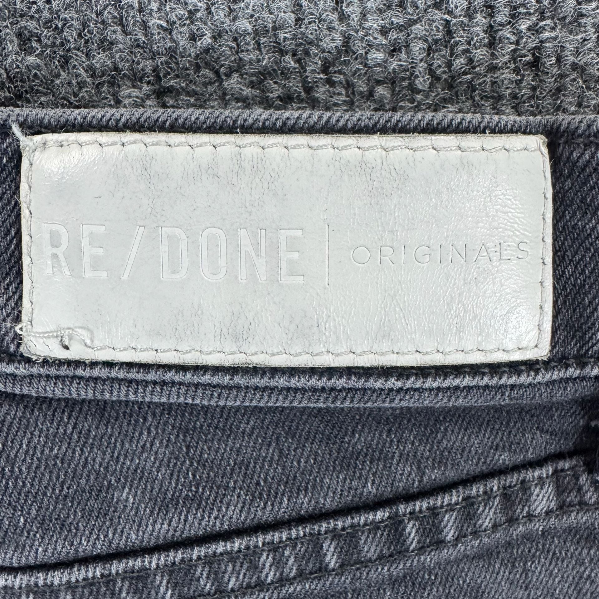 RE/DONE Originals High-Rise Straight Leg Jeans A
USA MADE 18