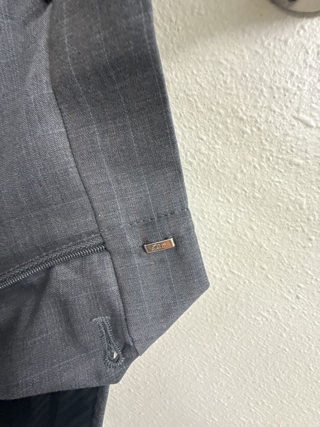 Kenneth Cole Grey 100% Wool 38R W32 6