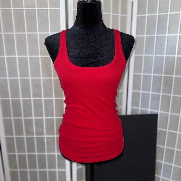 Hollister California Women's Red Ribbed Racerback Tank Top Size M