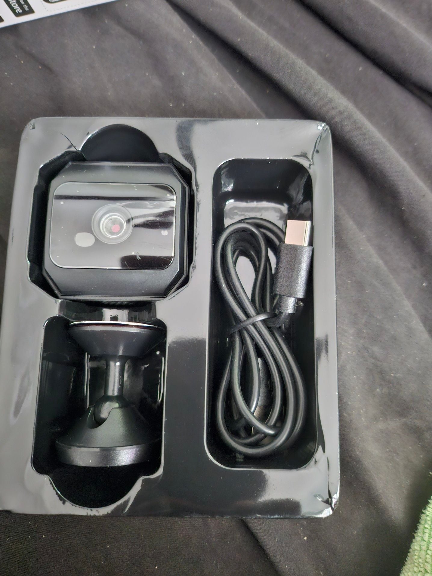 Selfiecom P10 Battery IP Camera with Real-Time Monitoring 3