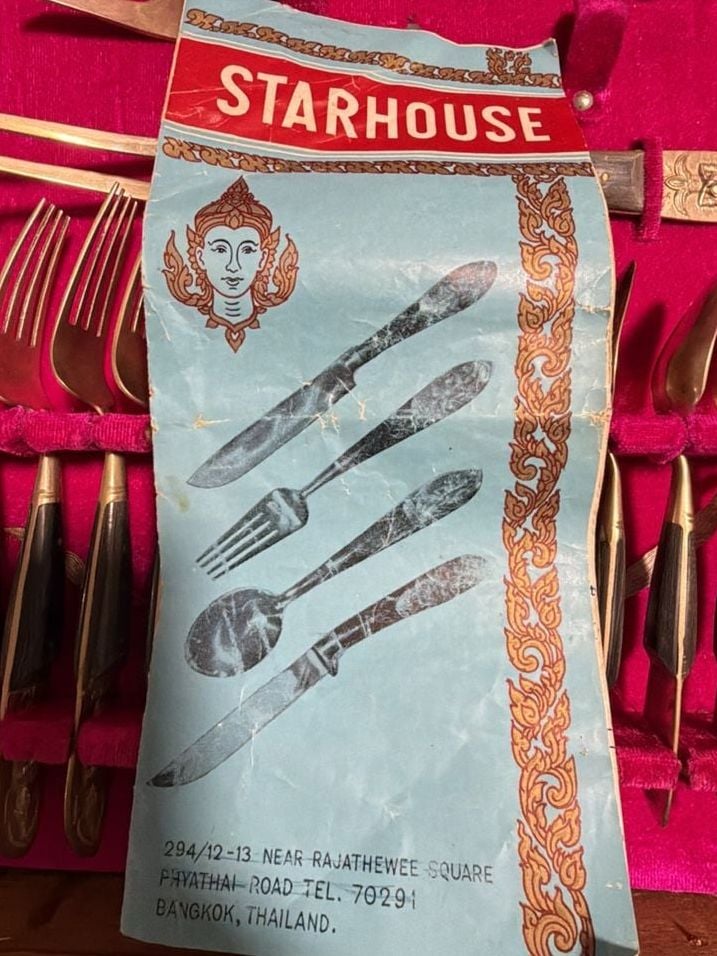 Vintage Starhouse Thailand Mid-Century Bronze and Wood Handle Flatware Set in Wooden Case 4