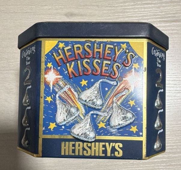 Vintage 1999 Hershey's Kisses Millennium Series Canister #4 Commemorative Tin 2