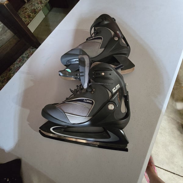 LL Bean IC.M1 Men's Thinsulate Insulated Soft Boot Ice Skates Size 10