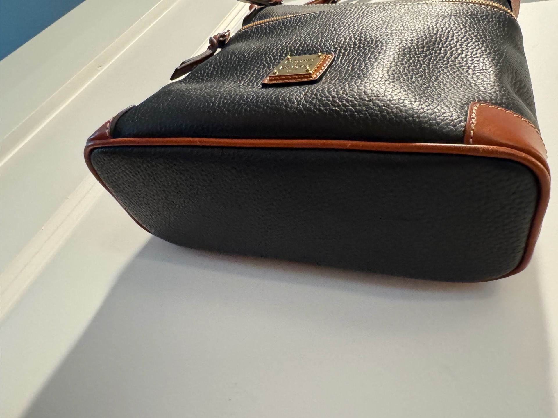 Dooney & Bourke Pebble Grain Leather Crossbody Bag in Black/Tan 8