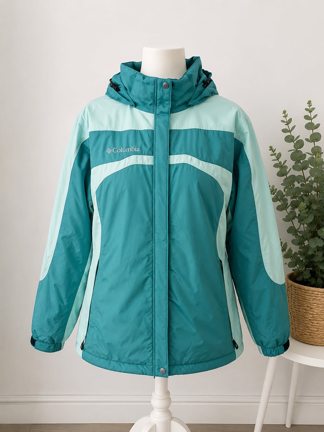 Columbia Women's Teal and Light Teal Ski Jacket 3 in 1 2