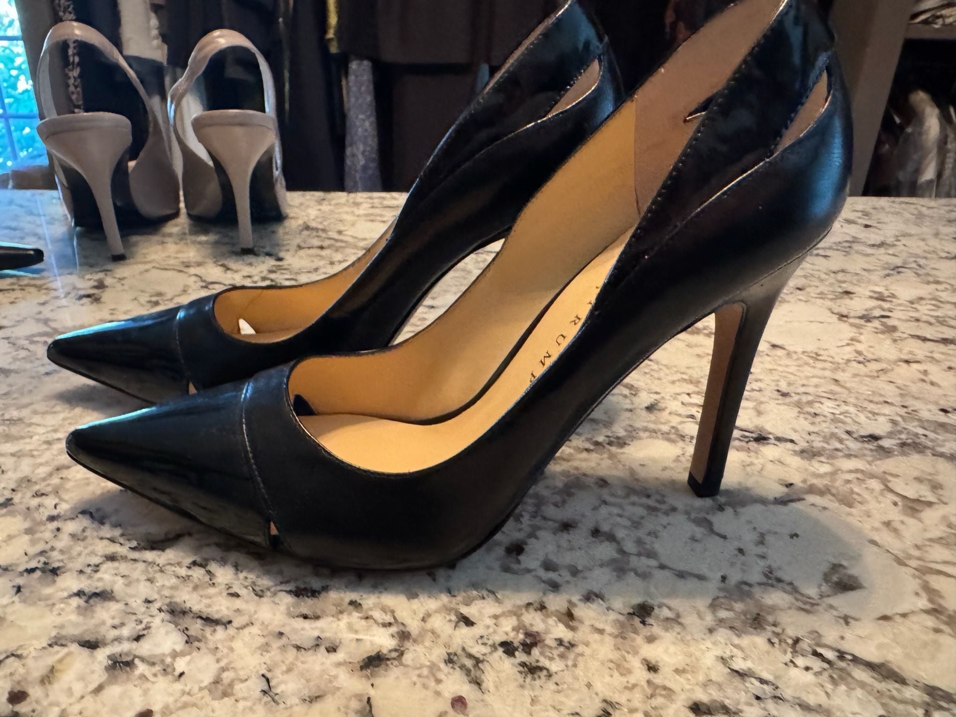 Ivanka Trump Black Leather and Patent Pointed-Toe Stiletto Pumps Size 8.5M 2