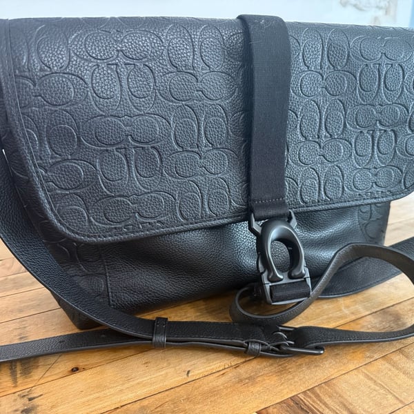 Coach Beck Messenger Bag in Signature Debossed Pebble Leather