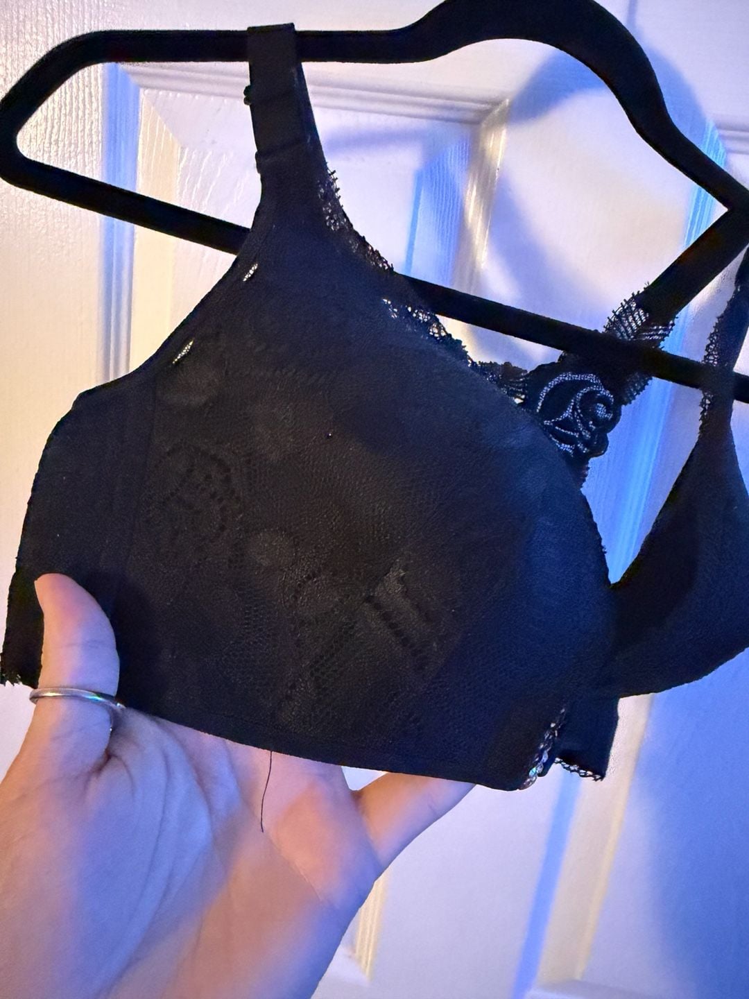 Black Rose Embroidery Front Closure Wireless Support Bra 6