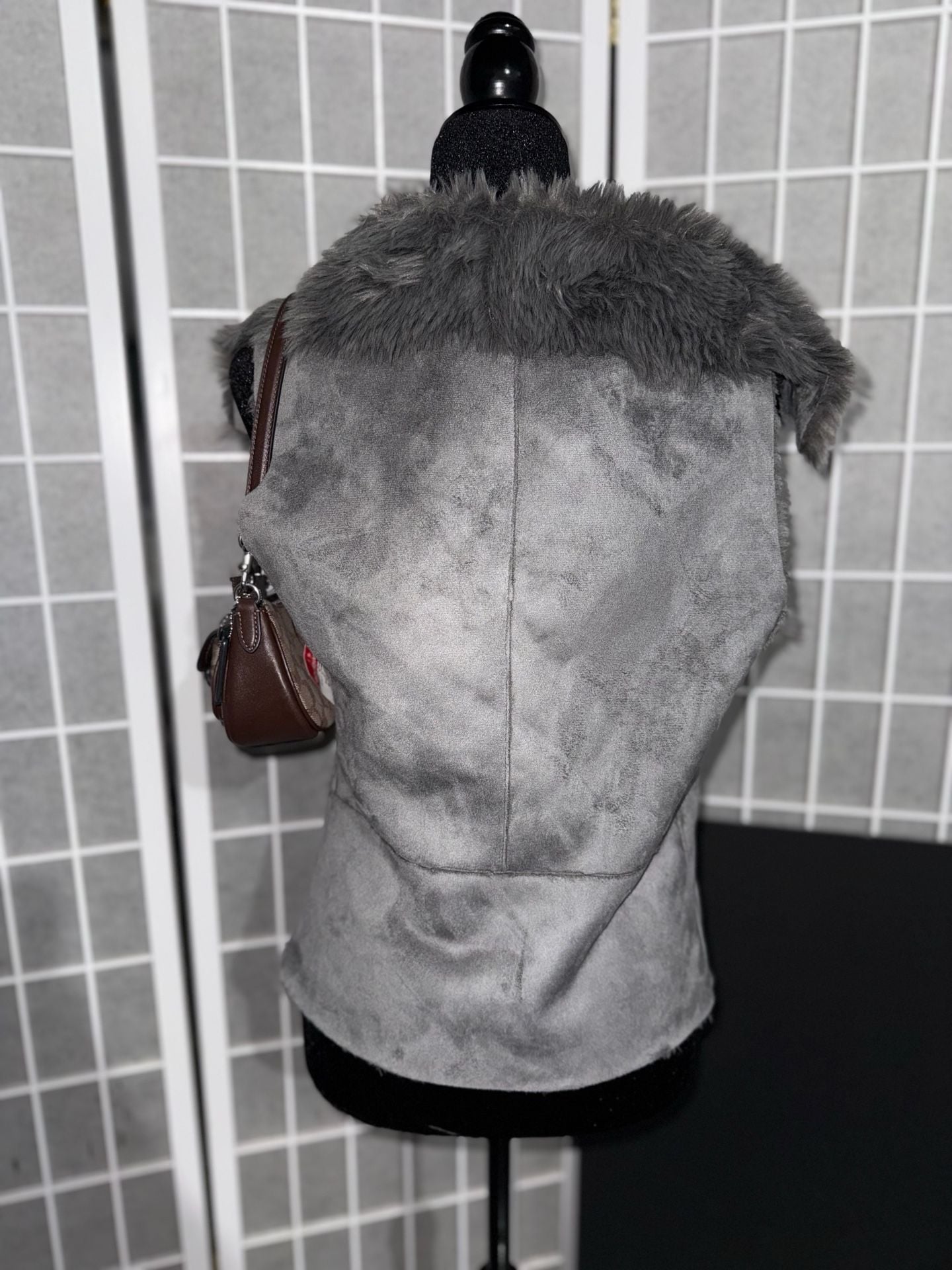 Charming Charlie Women's Gray Faux Suede and Faux Fur Moto-Style Vest 4