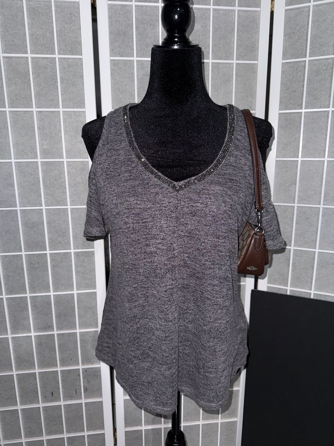 Juicy Couture Women's Gray Heather Knit V-Neck Cold Shoulder Top with Beaded Trim 1