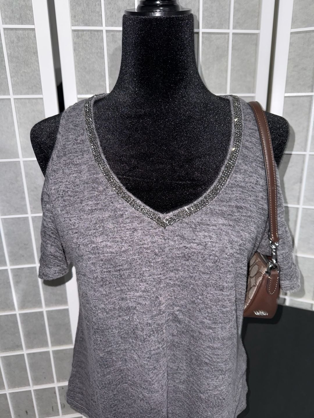 Juicy Couture Women's Gray Heather Knit V-Neck Cold Shoulder Top with Beaded Trim 3