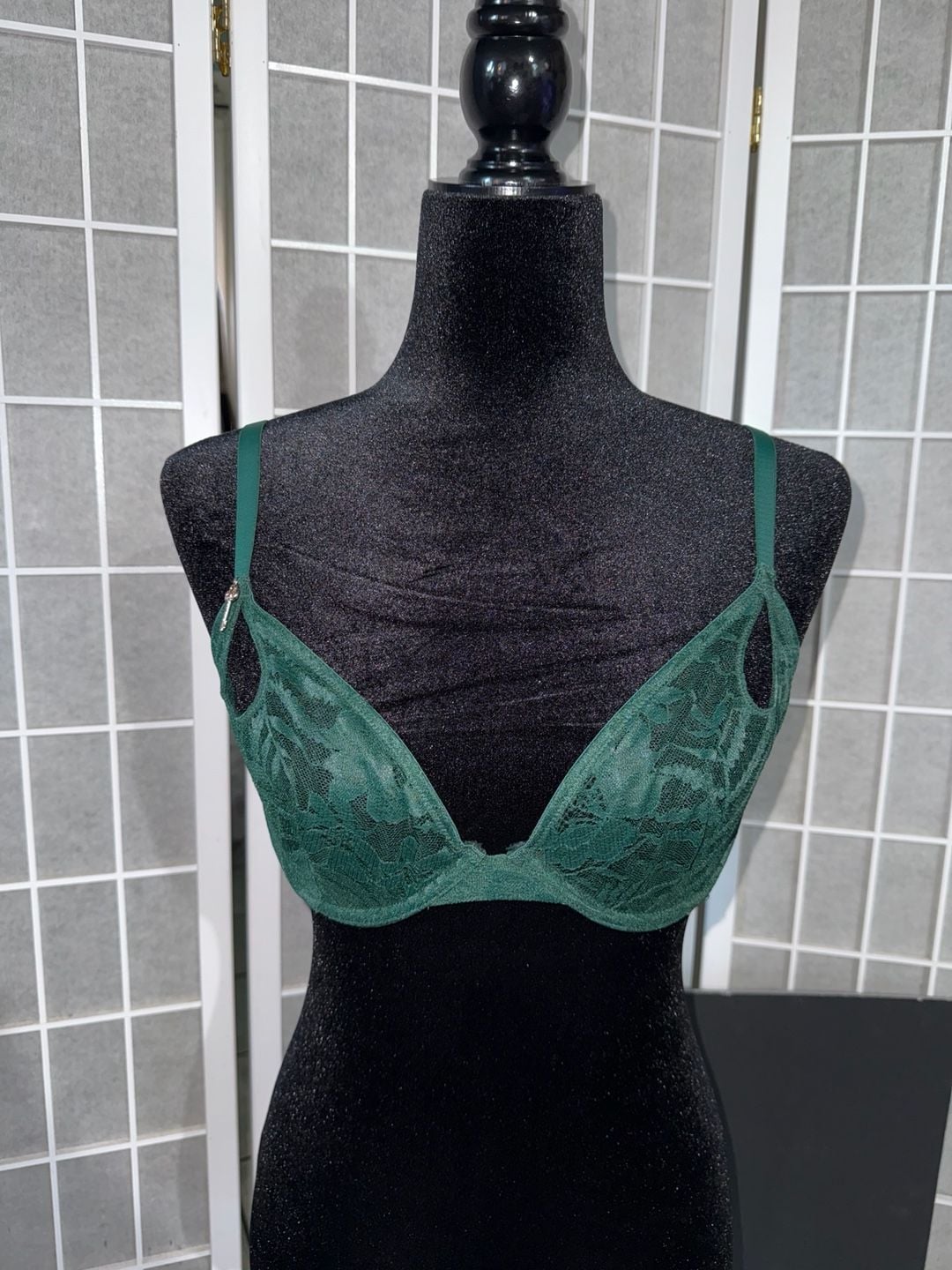 Savage X Fenty Shadowplay Lace Unlined Plunge Bra in Forest Green 1