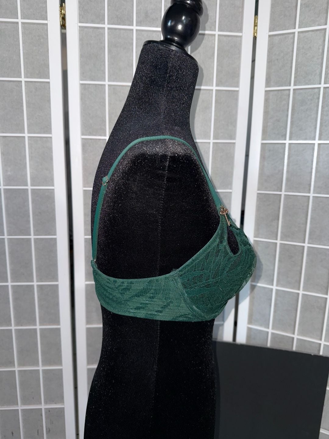 Savage X Fenty Shadowplay Lace Unlined Plunge Bra in Forest Green 4