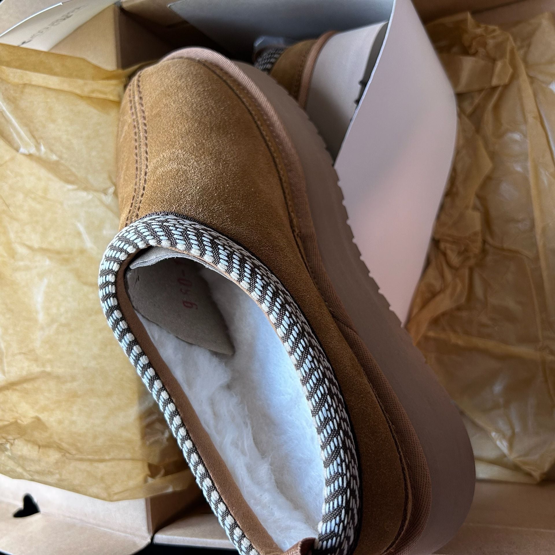 Koolaburra by UGG Women's Burree Platform Slipper in Chestnut 5