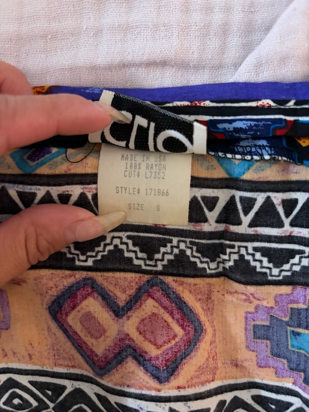 Vintage Clio Southwest Aztec Tribal Print Rayon Midi Skirt Size 8 3