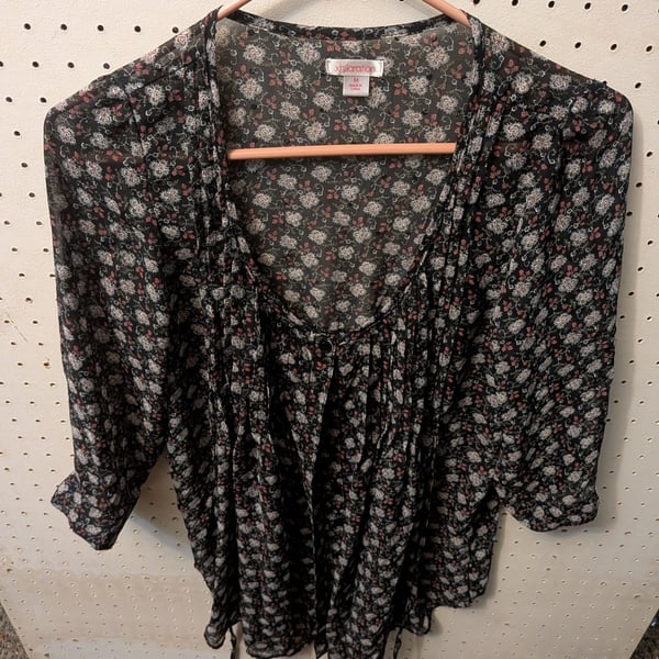 Xhilaration Womens Floral Sheer Three Quarter Sleeve Blouse Size M