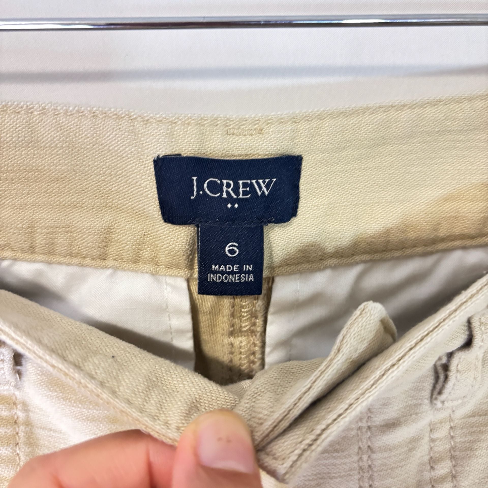 J Crew camp pants Size 6 khaki Tapered Patch Pocket Utility Quiet Luxury
4