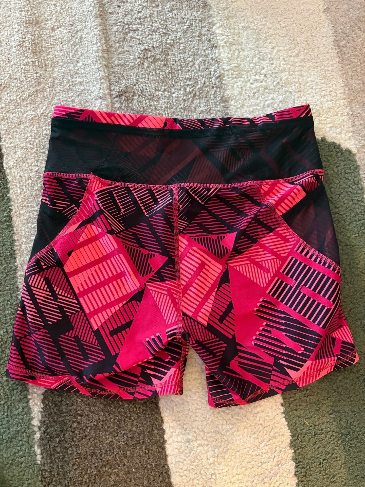 Puma Be Bold Geometric Print Performance Athletic Shorts 5 in 4
