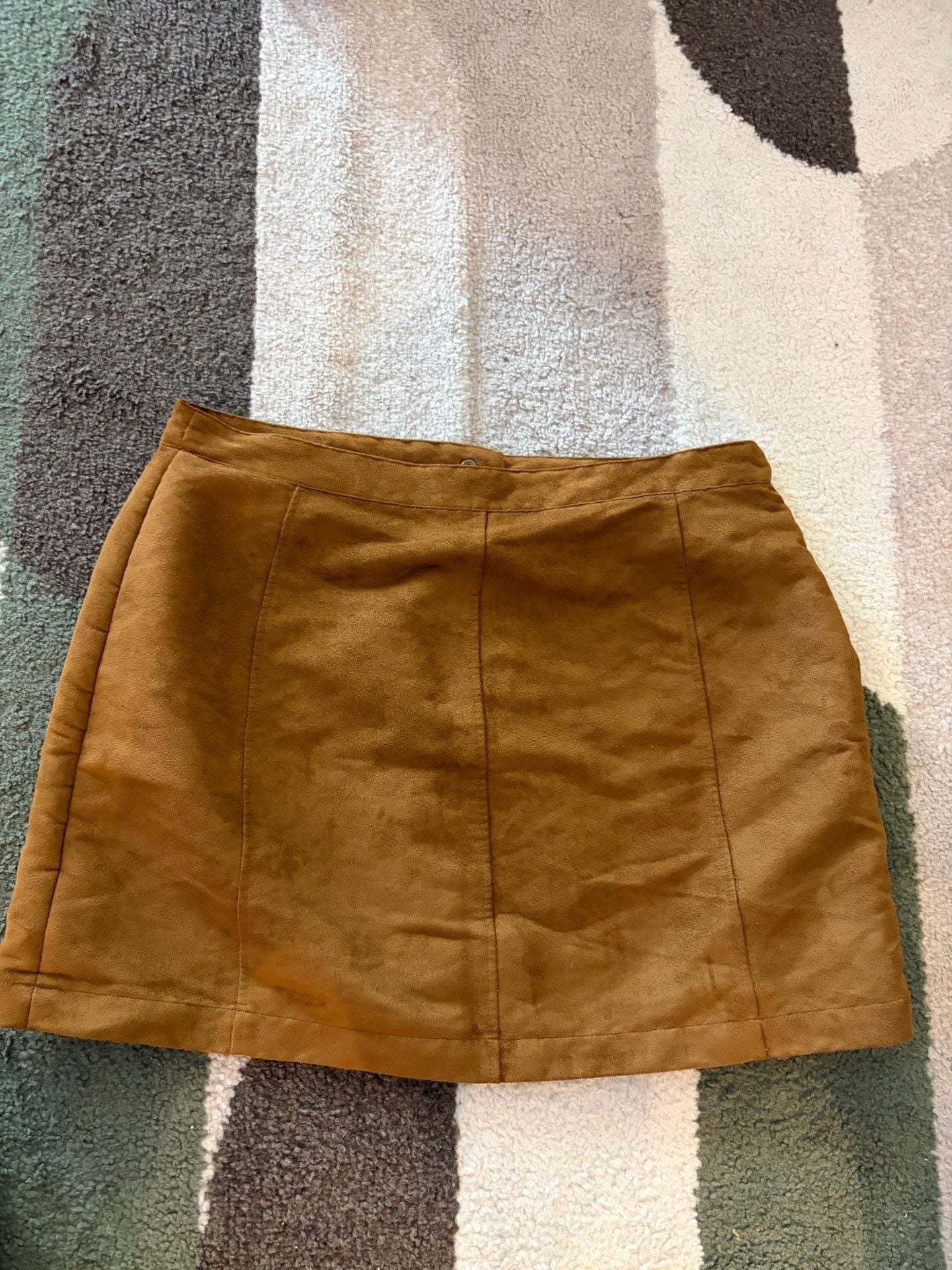Old Navy Women's Faux Suede Button-Front Mini Skirt in Caramel Brown 3
