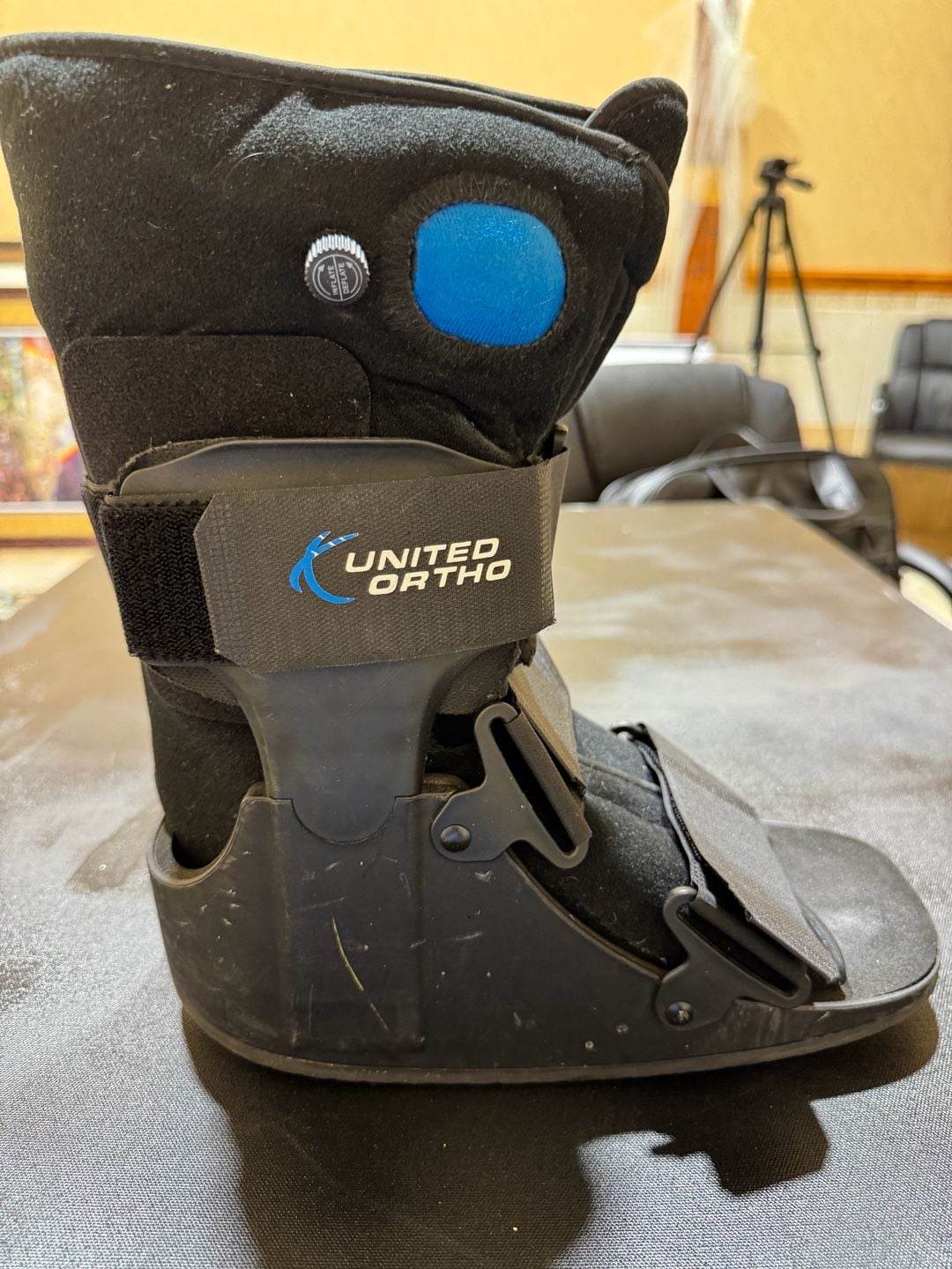 United Ortho USA14115 Short Air Cam Walker Fracture Boot, Black 3