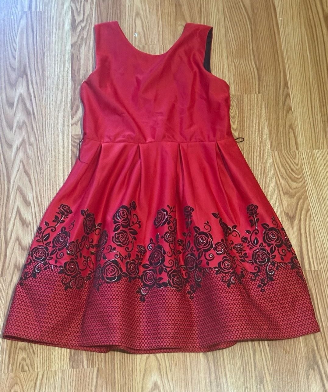 Knit Works Girls Red Pleated Party Dress with Black Floral Print, Size 16 1/2 4