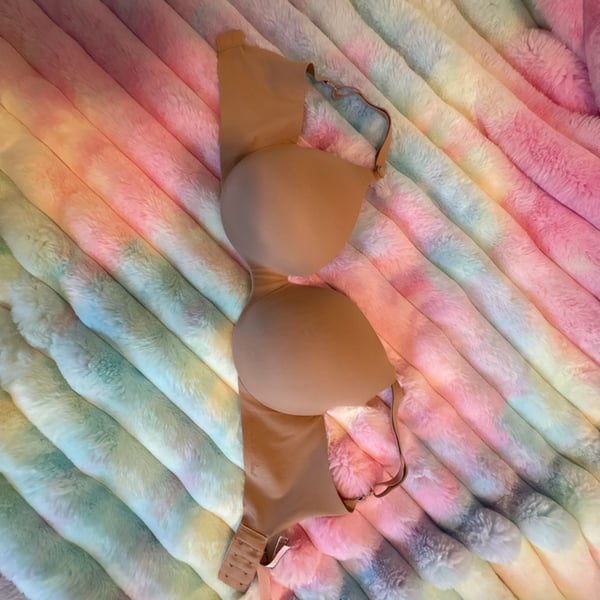 Victoria's Secret Perfect Shape Smooth Nude Bra, 32DDD